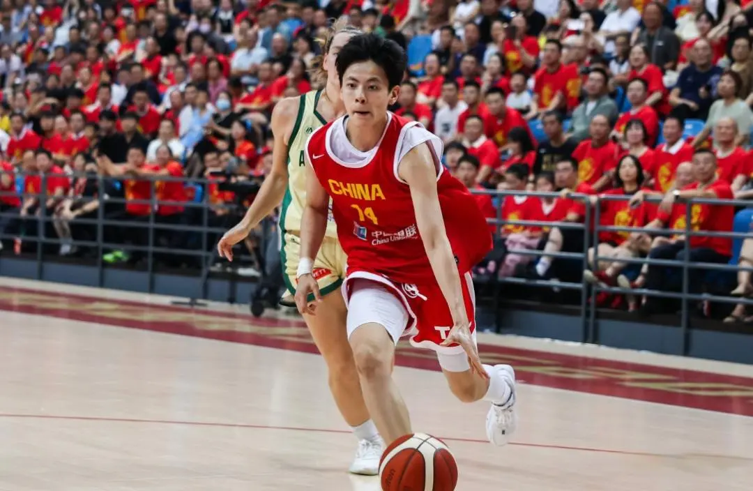中国女篮大战印尼3消息！两人能进WNBA，女姚明有望提前锁定状元