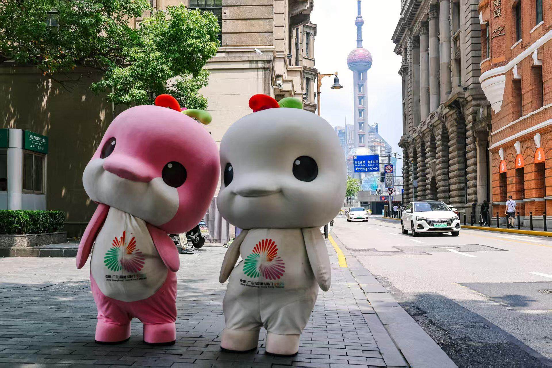 侬好赛雷！“十五运·十五城”上海站活动举行，全运巴士畅游上海