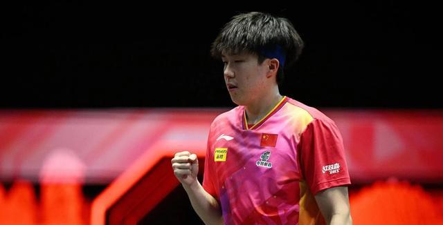 杨瀚森助威,秀翻天!WTT美国大满贯王楚钦3比0横扫李尚洙!