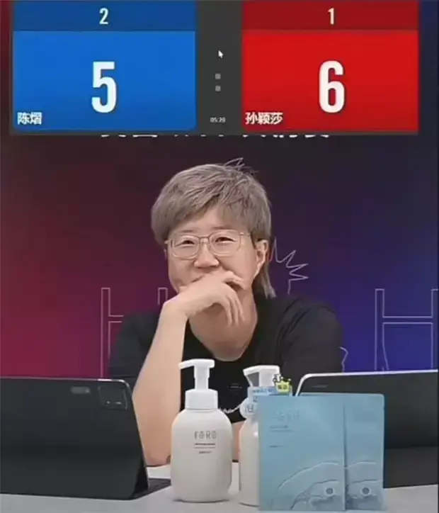 国乒爆冷日！王艺迪2连败，女单下半区失守，前国手解说惹争议