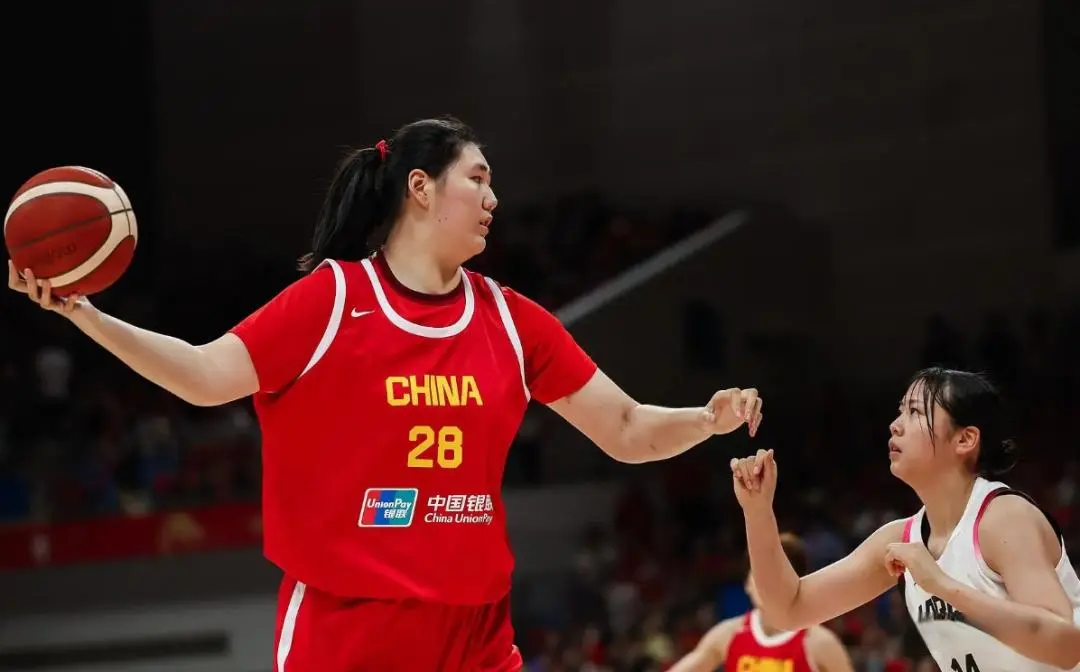 中国女篮大战印尼3消息！两人能进WNBA，女姚明有望提前锁定状元