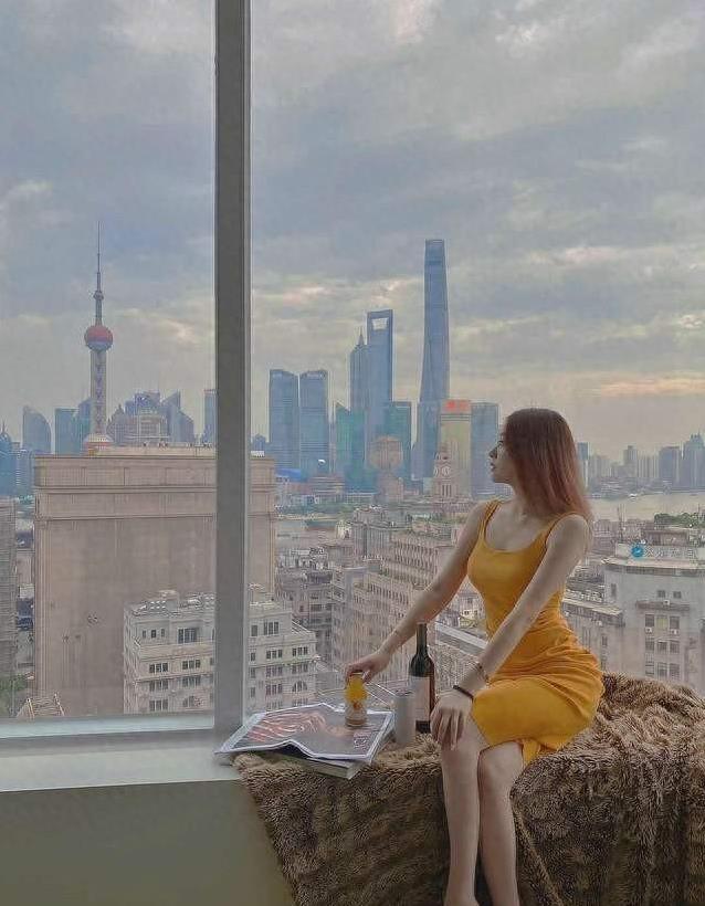 范志毅女儿逆风翻盘：孤单童年磨出韧劲，订婚国足新星赢得掌声