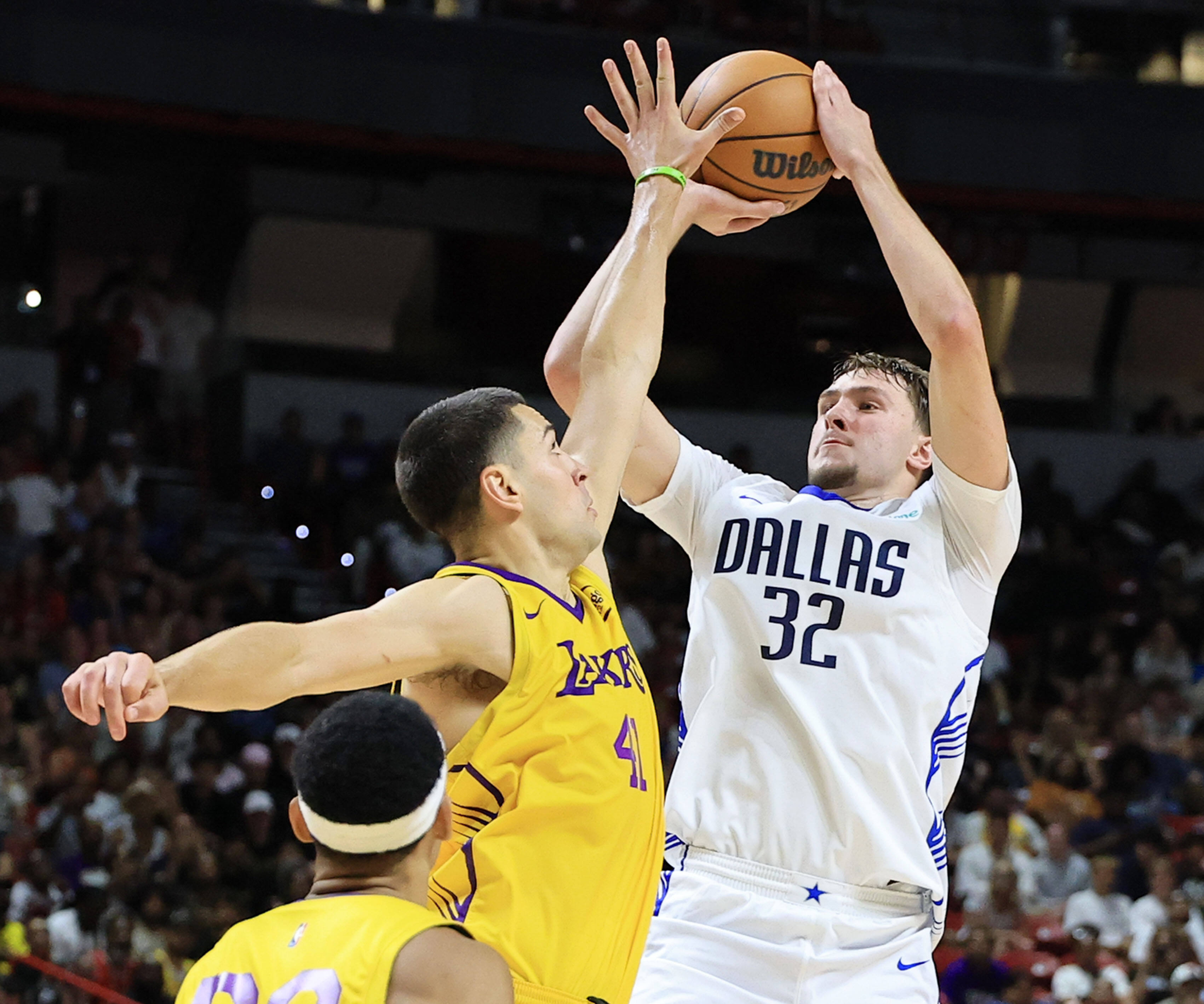 ESPN专家点评弗拉格首秀：投篮手感不佳但瑕不掩瑜