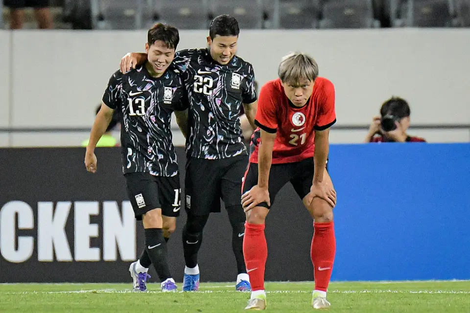 顽强？中国香港0-2韩国！27分钟才丢球，名记：末轮战国足五五开