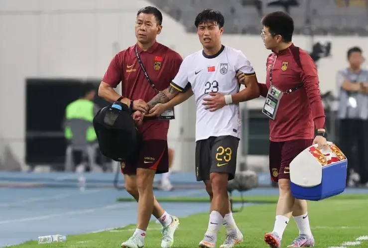 0-2，比国足还差？中国香港队2战丢8球，将成国足争夺第3名对手