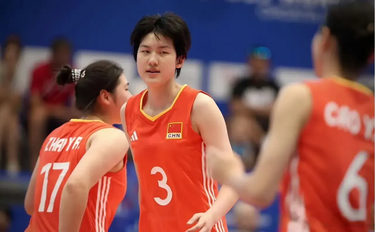 黄悦鑫还能入选国家队吗？国青女排止步八强，表现最出色的竟是她