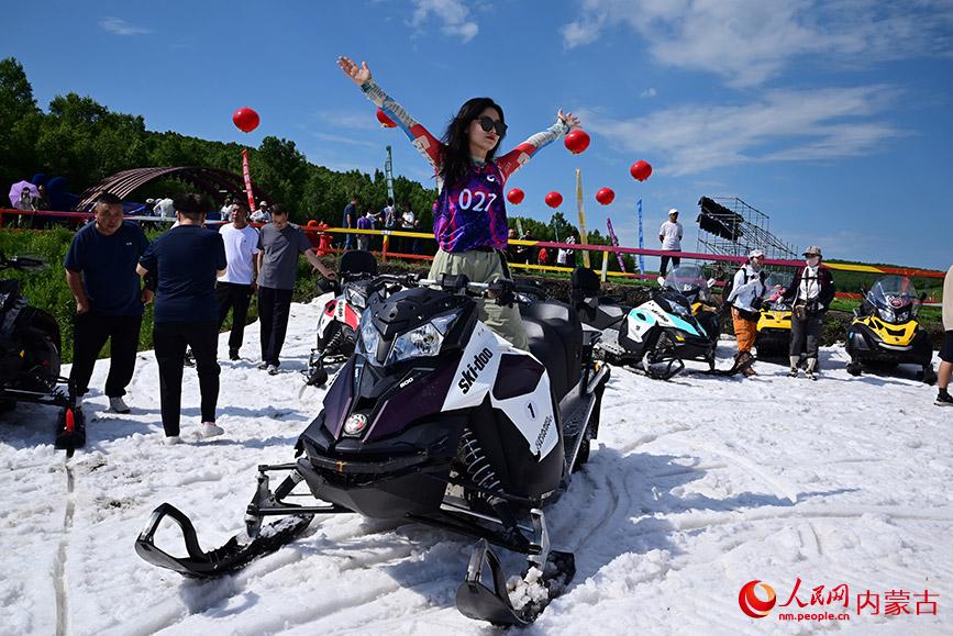 来呼伦贝尔，盛夏也能玩转冰雪