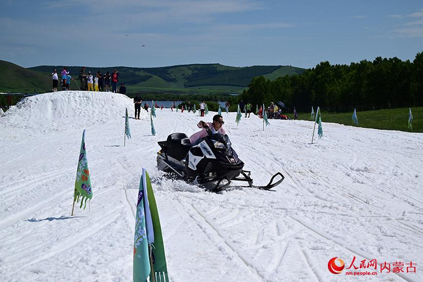 来呼伦贝尔，盛夏也能玩转冰雪