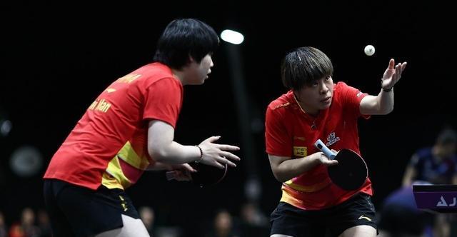 8-3被逆转心态不崩！王艺迪／蒯曼3-2逆转获胜，头号种子晋级决赛