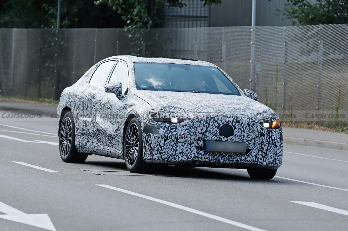 ȫ�±���C�����������ع⣺��������+800V���