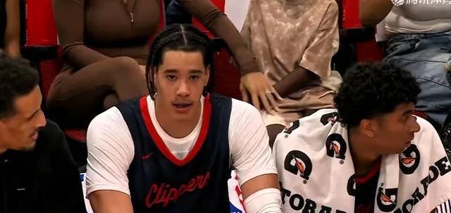 又一个NBA防守中锋诞生：快船30号新秀尼德豪泽首秀10板+2断+4帽
