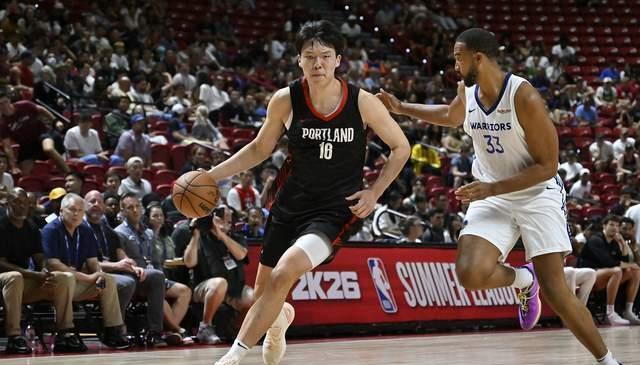 轰10+4+5+3！杨瀚森完美首秀，对位中锋12中0，勇记赛后猛赞