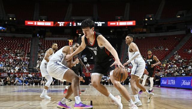 为什么他值16顺位！杨瀚森首秀填满数据栏，美专家夸其传球太丝滑