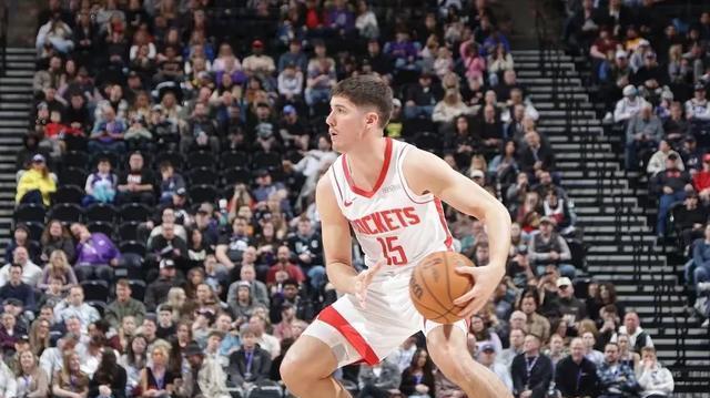 NBA夏季联赛：快船95-92险胜火箭！谢泼德空砍28+8+4&米勒23+10