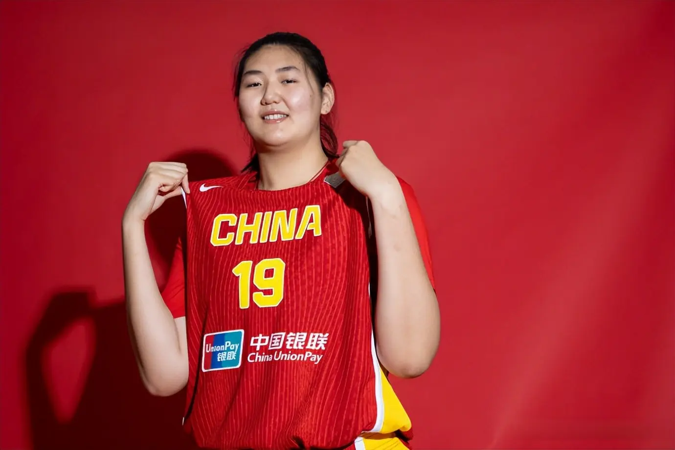 倒计时24小时！中国女篮完成官宣，四川队送10字祝福，广东走心了