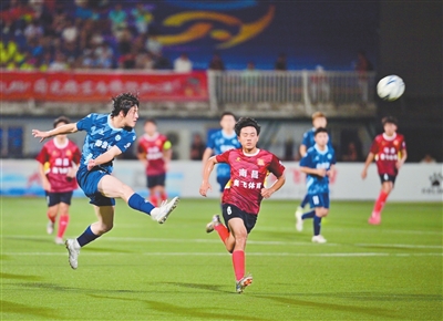 “别急着走，明天一起逛滕王阁”