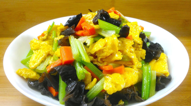 夏天多吃这9道碱性菜，通便排毒，利湿解暑热，简单一炒，营养鲜美