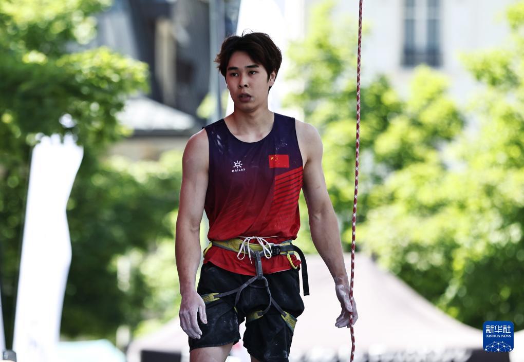 攀岩——世界杯霞慕尼站：潘愚非晋级男子难度半决赛