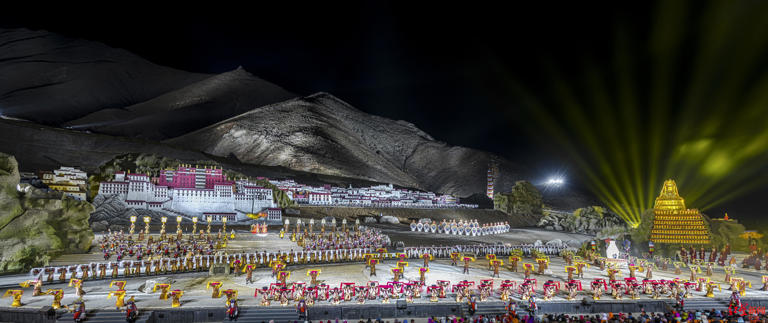 川藏携手打造，一部实景剧12年演了2200余场，延续千年的民族团结故事仍在讲述