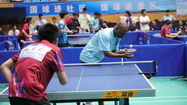 2025“抚仙湖杯”乒乓球公开赛举行