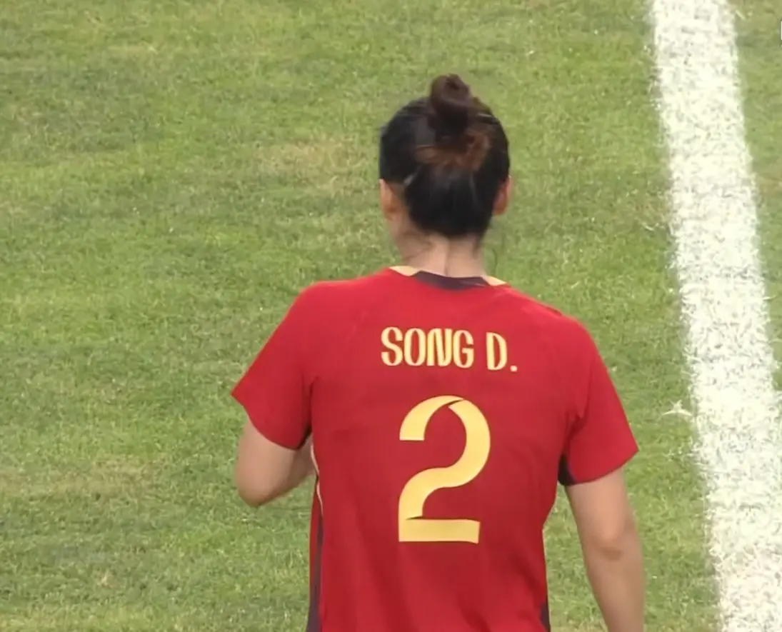 第96分钟进球，中国女足4-2！获东亚杯首胜+创11年纪录，有望夺冠