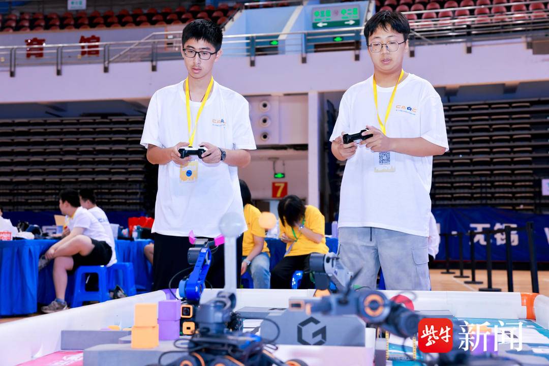 第二十四届江苏省青少年机器人竞赛在无锡举行