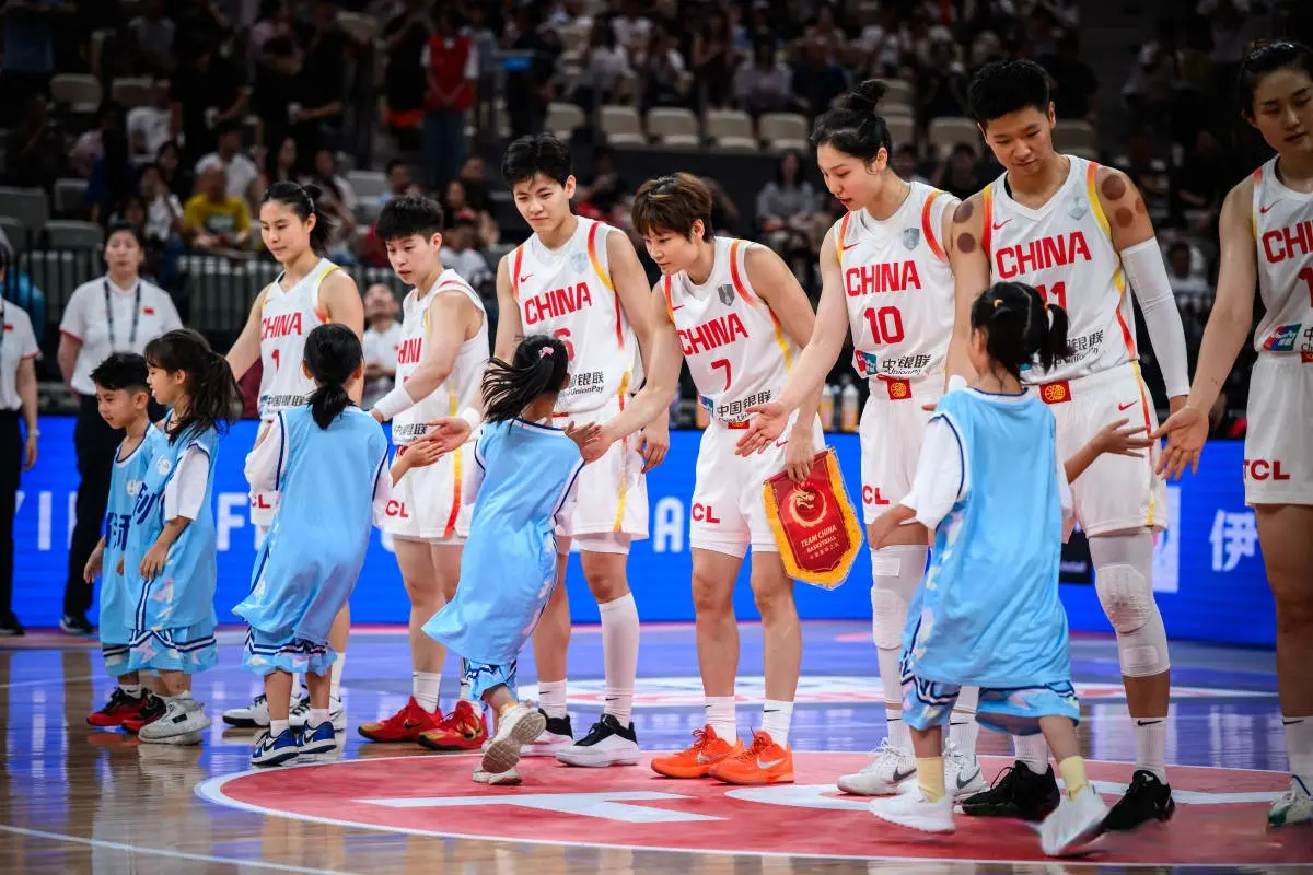 3分球14中1！宫鲁鸣选择信任她，山东姑娘压力大，打韩国有望爆发