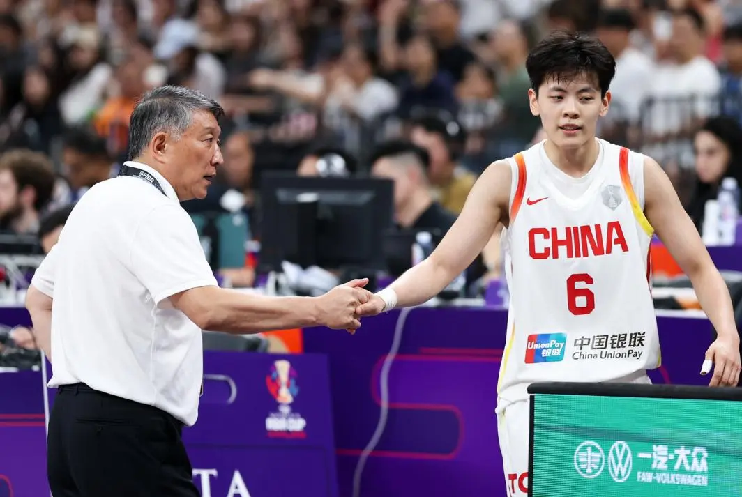 CCTV5直播！中国女篮VS韩国，张子宇称霸内线，宫鲁鸣主抓防守