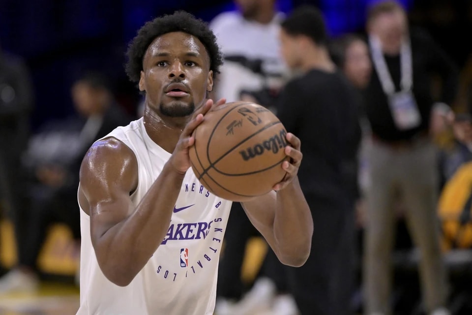布朗尼·詹姆斯今日NBA夏季联赛比赛在哪个频道播出？湖人对阵快船的比赛时间、赛程和直播