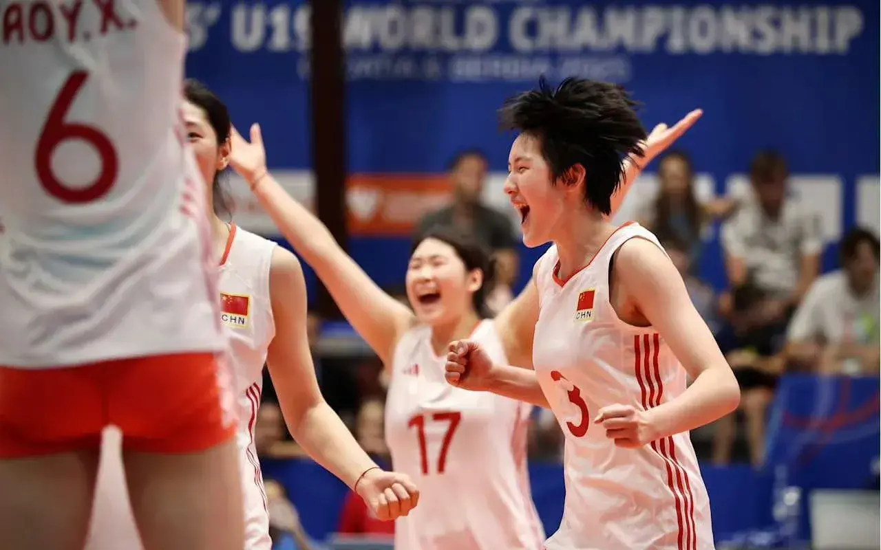 单场30分，历史第二！16岁副攻一战成名，中国女排后继有人