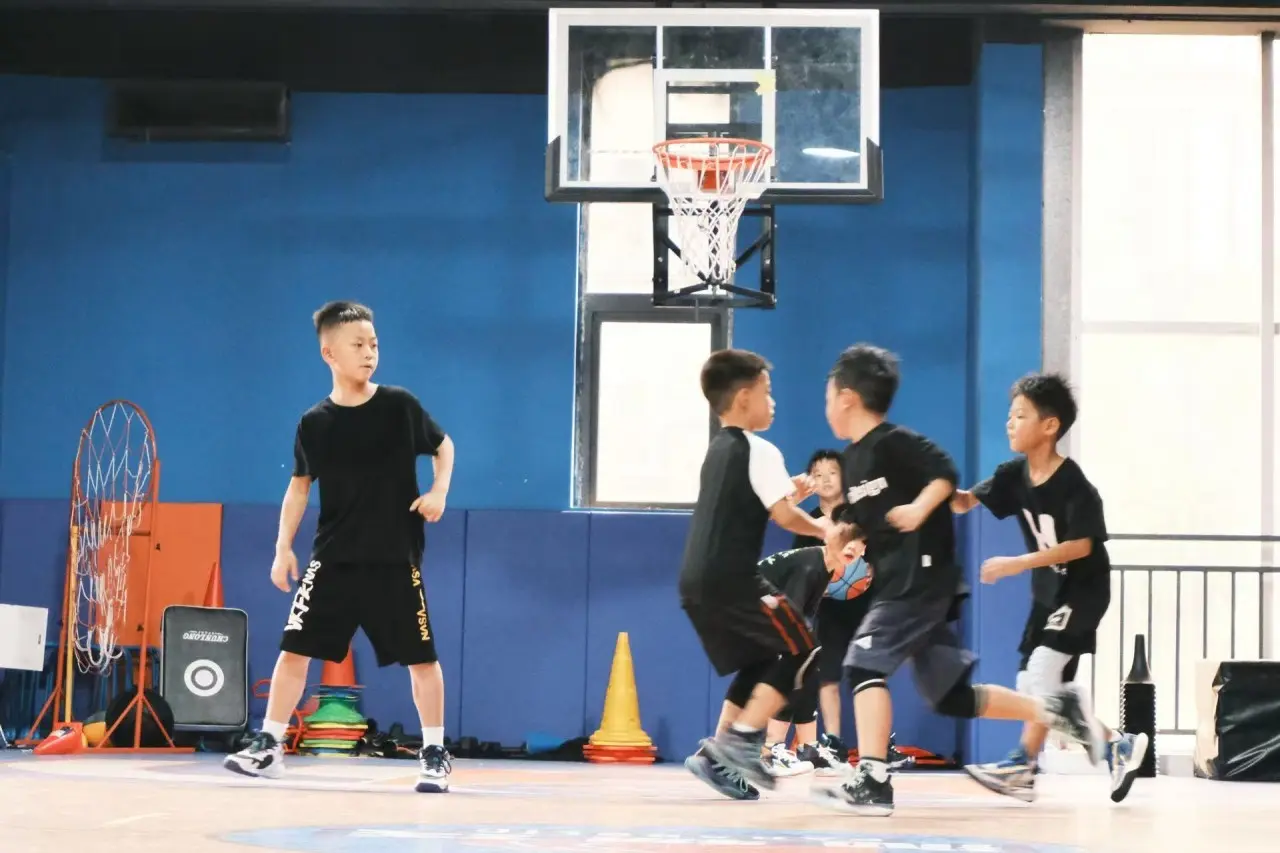 暑假动起来！冠军少年解锁暑期新玩法