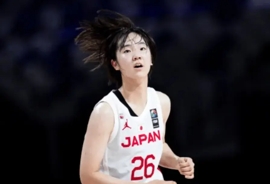 女篮版库里？把田中心的数据掰开来看，才知道人家是真的有实力