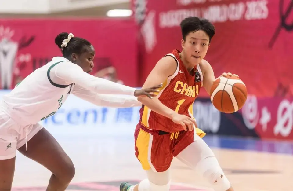 场均19分11板！1米75后卫加冕世青赛篮板王 宫鲁鸣该给机会她