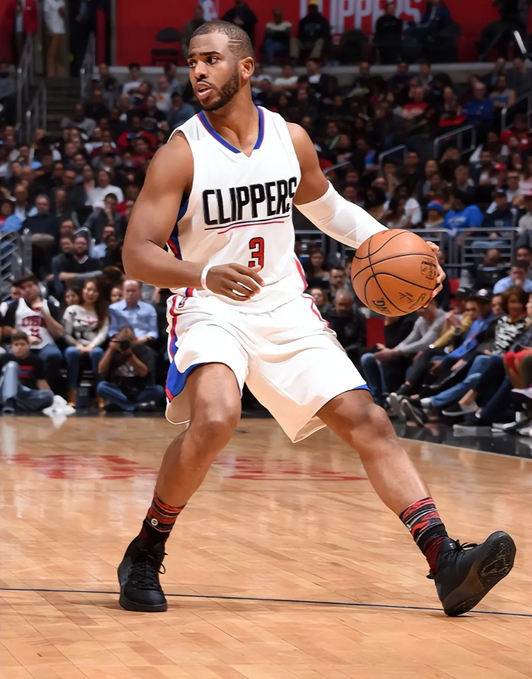 就在今天，40岁保罗宣布决定，达成79年NBA独一无二的纪录