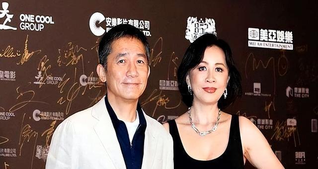 刘嘉玲素颜晨跑状态惊人！影帝梁朝伟默默陪跑，爱情保鲜秘诀曝光