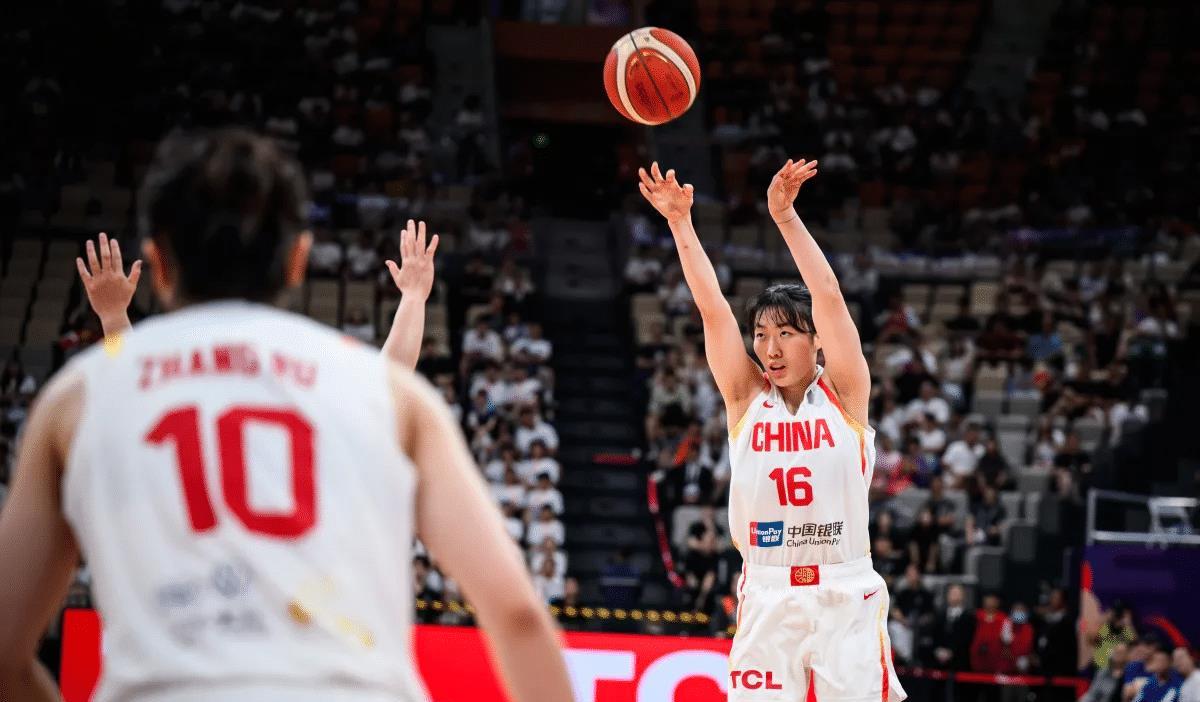 正负值第一！中国女篮又一23岁1米86王牌崛起：未来辅佐张子宇？