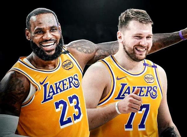 2笔签约达成，NBA最老球队诞生！湖人2签1裁，勇士表态库明加