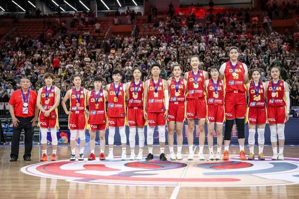 伤口上撒盐！亚洲杯结束仅2天，日本主帅谈击败中国女篮原因