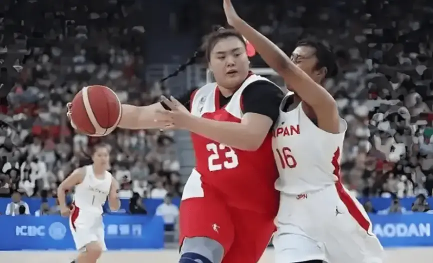 女篮世大运逆袭淘汰日本！李笋南给宫鲁鸣上了一课：打日本就该狠