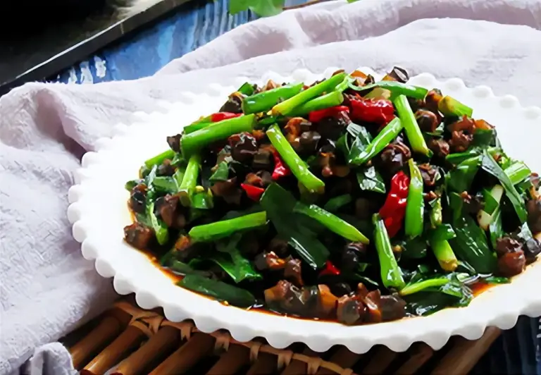 夏季，遇见它别手软，营养极高，挑出来放冰箱冻起来，鲜美又解馋