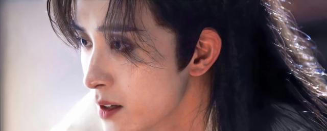 打戏惊艳，演技炸裂，角色反差感强…近期古偶剧男主们表现真不错