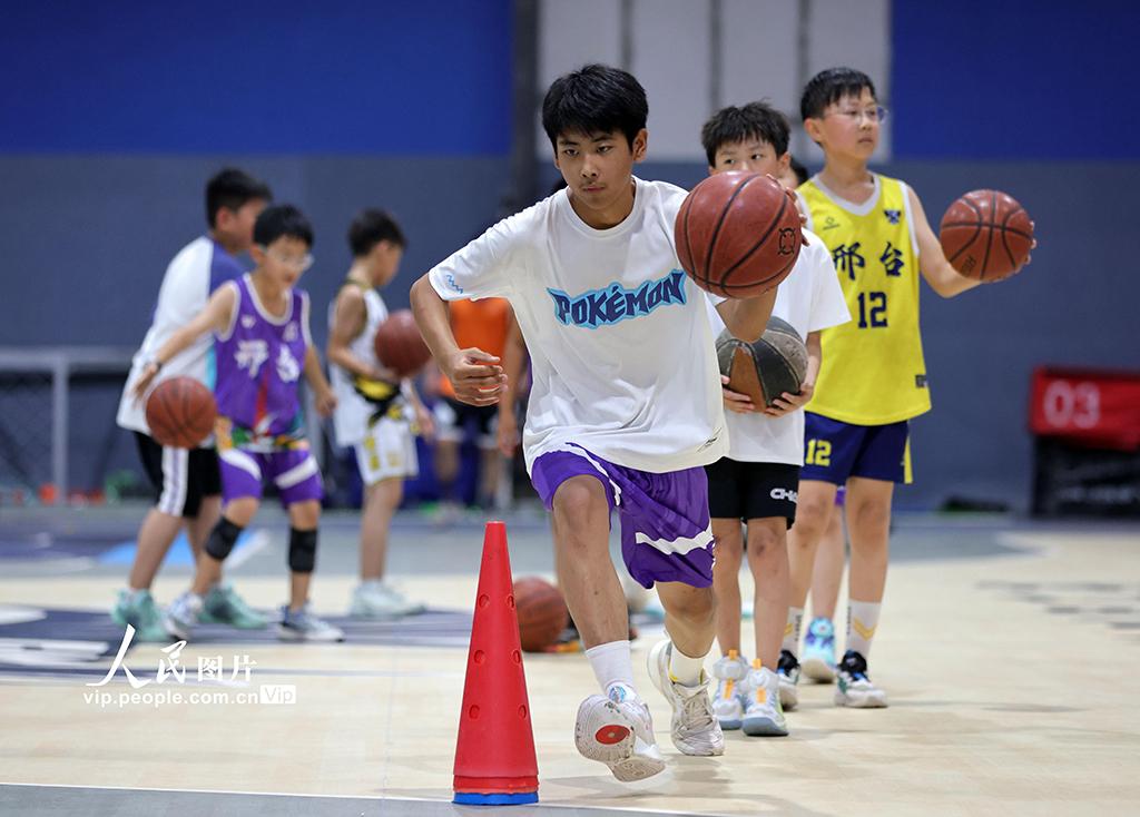 河北广宗：暑期勤练技 运动强体魄