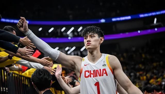不打了！宣布退出亚洲杯！最有希望打NBA的中国前锋