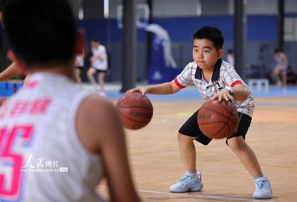 河北广宗：暑期勤练技 运动强体魄