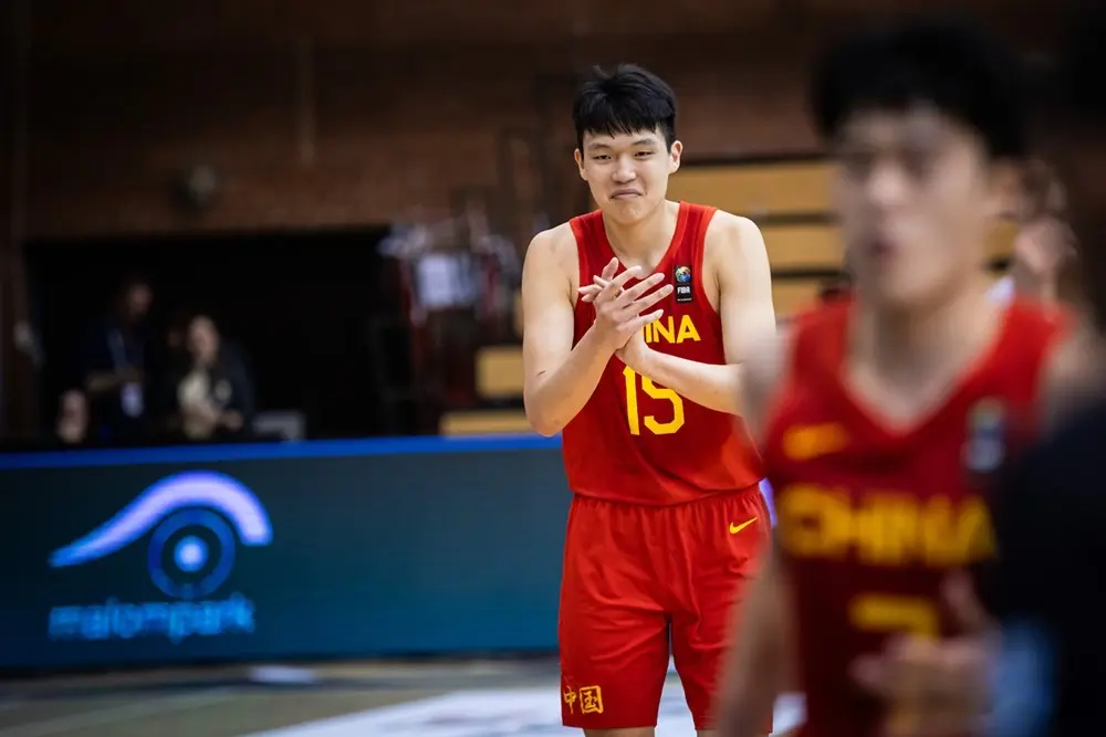 中国男篮热身赛挑战苦主，阵容不完整，郭士强能指望谁，央视直播