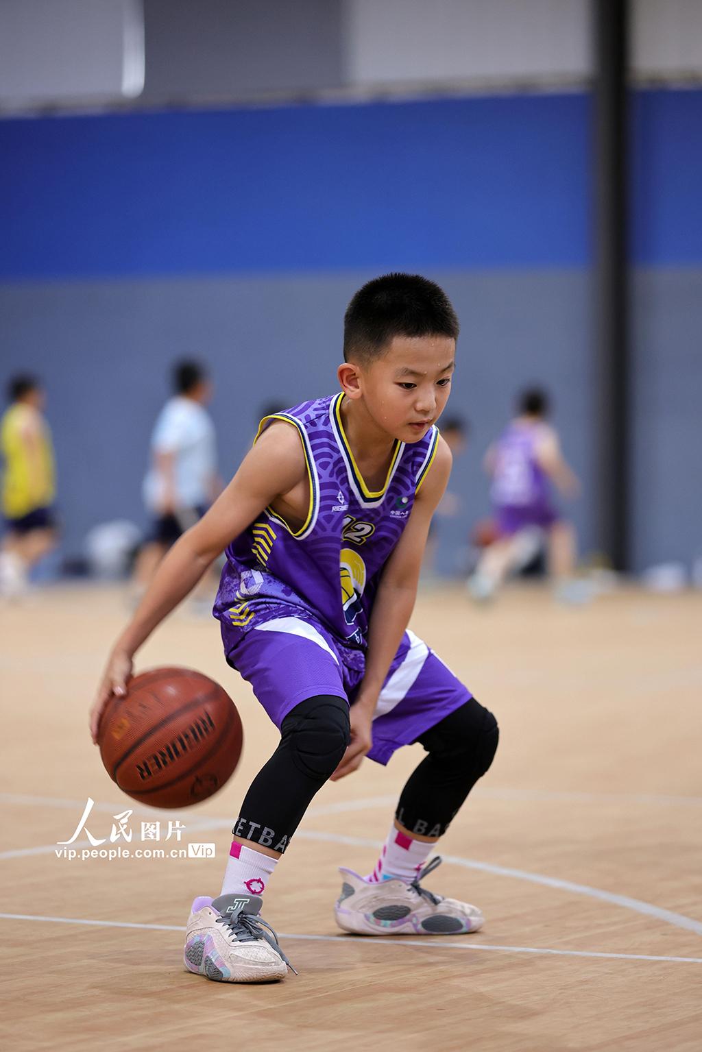 河北广宗：暑期勤练技 运动强体魄