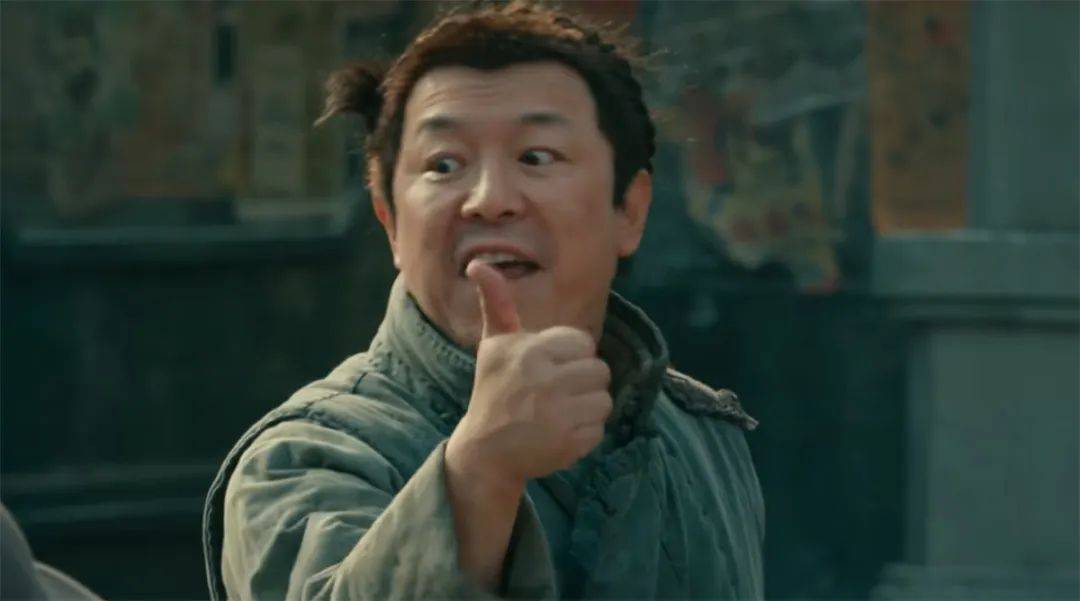 喜剧之王陈佩斯，用《戏台》讽刺现实，春晚的遭遇，他还没有放下