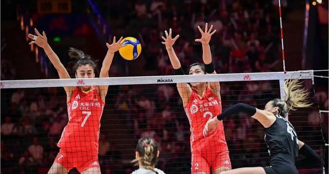 女排副攻告急，两大遗珠曾获重点培养，但恐难回国家队