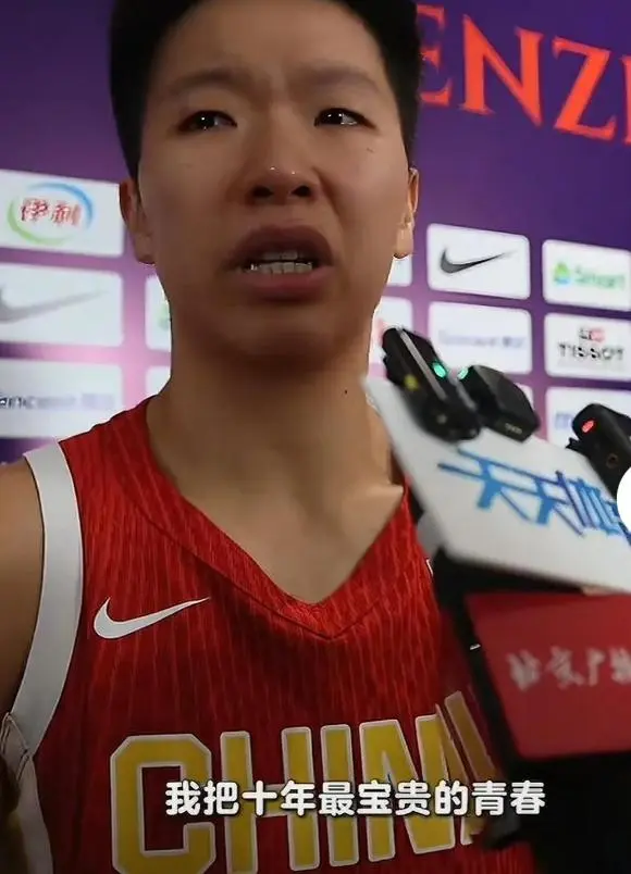亚洲杯落幕！女篮泪洒领奖台，众将发文告别，4朝元老有意宣退