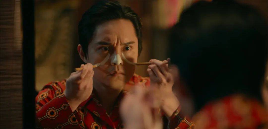 喜剧之王陈佩斯，用《戏台》讽刺现实，春晚的遭遇，他还没有放下